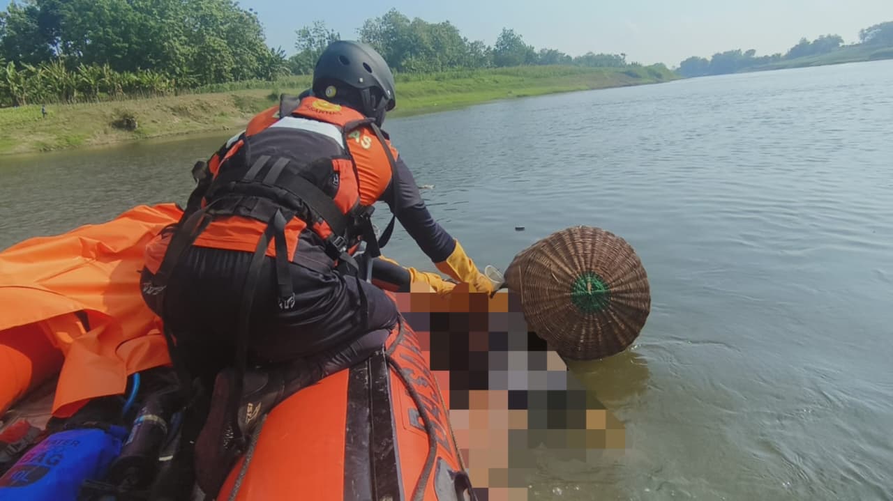 Tim SAR Gabungan Temukan Pencari Ikan Yang Tenggelam Di Sungai Bengawan Solo, Kec. Ngraho, Bojonegoro
